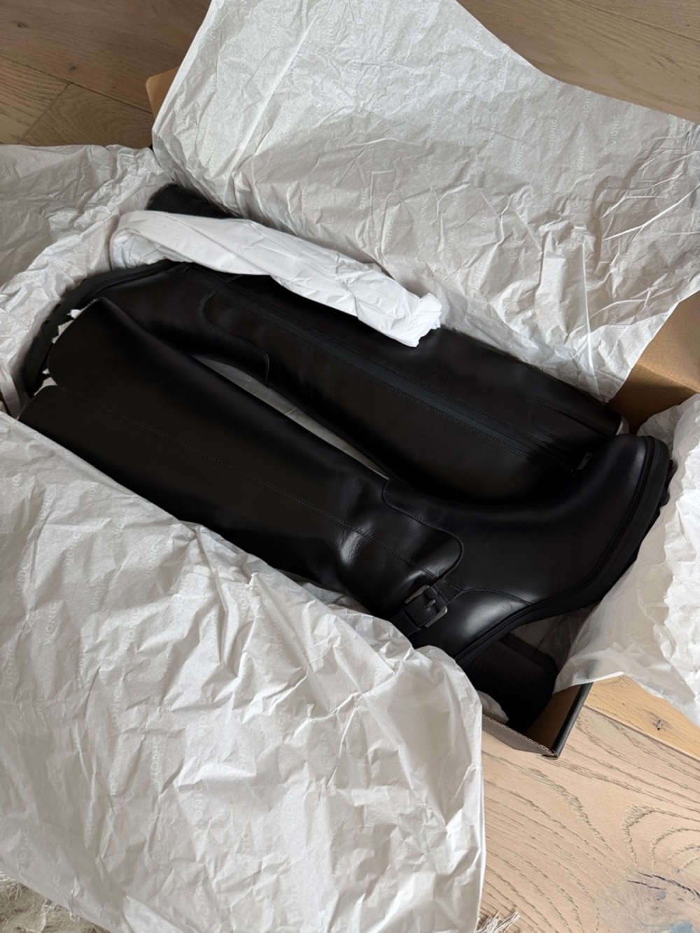 Vionic Black Trabuco Boots Size 8.5
